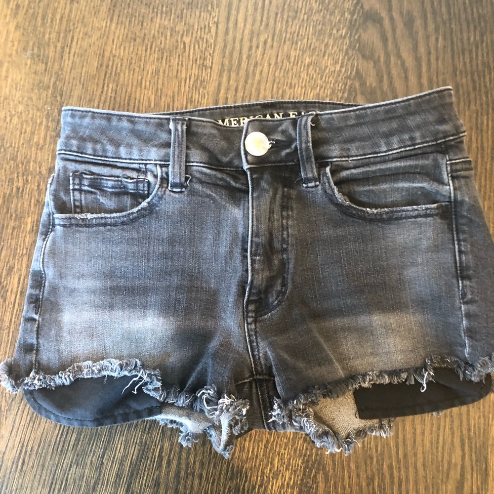 American Eagle Charcoal Black High-Rise Frayed Denim Cutoff Shorts Size 0